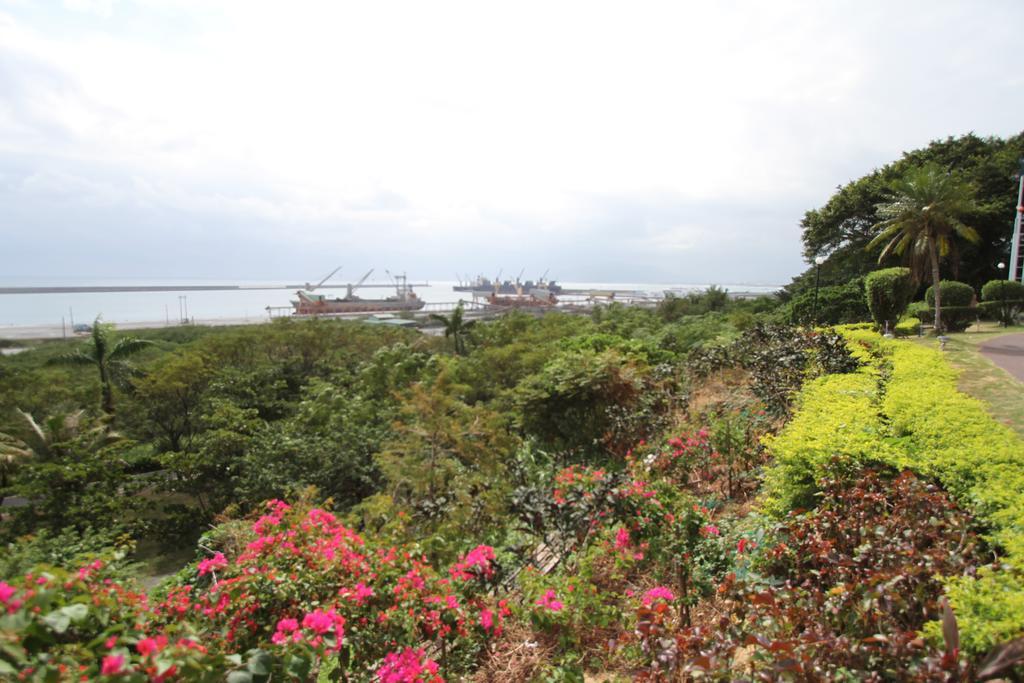 花东漫活亚绿亚民宿 花莲市 外观 照片
